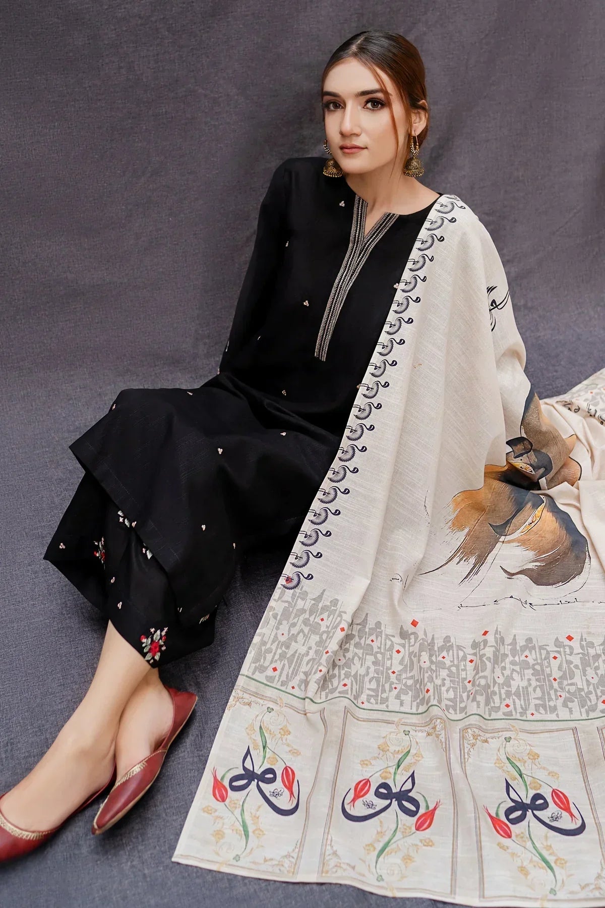 3PC-Embroidery Suit With Wool Shawl-AB-135