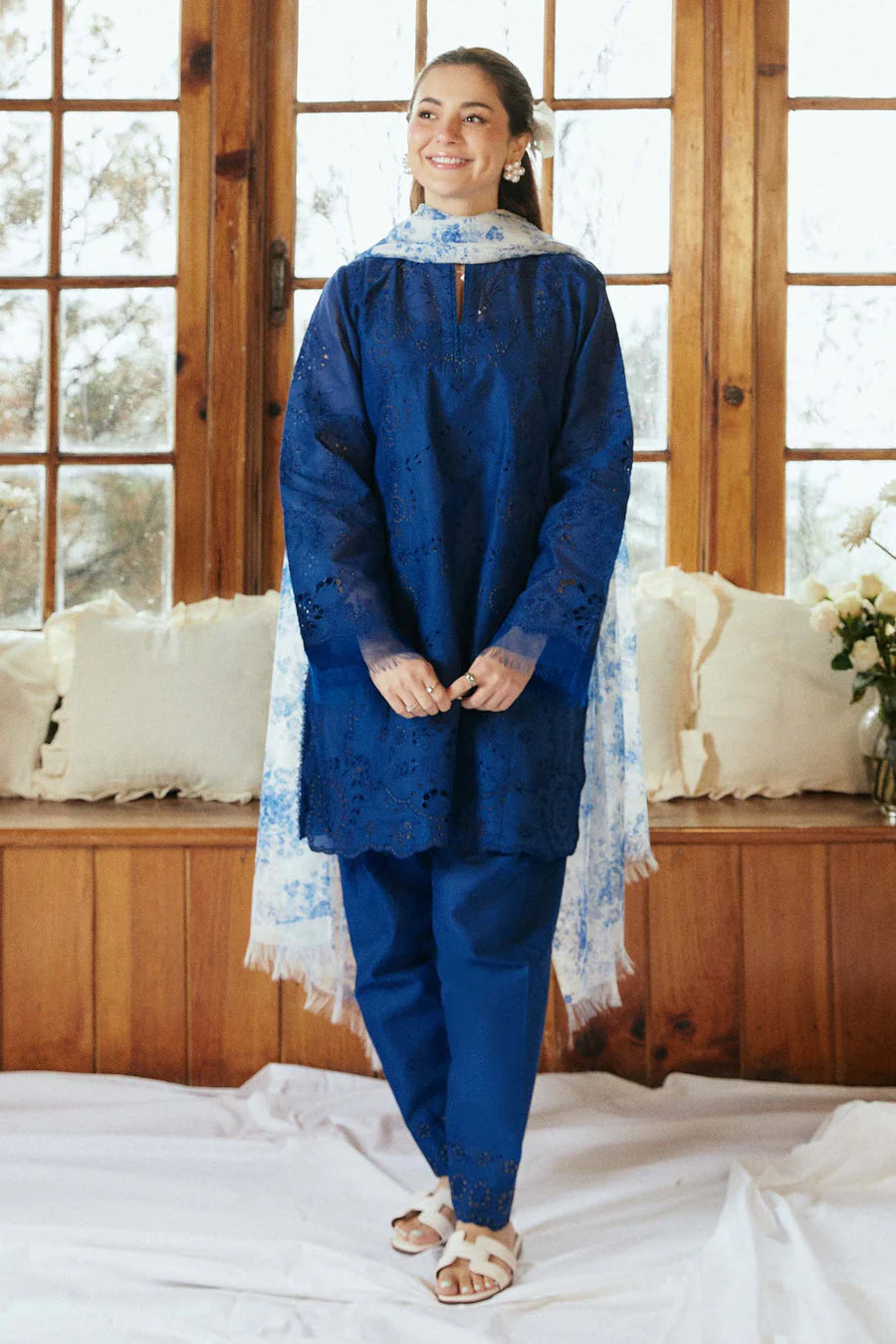 3PC-Embroidery Suit With Pashmina Shawl-AB-136