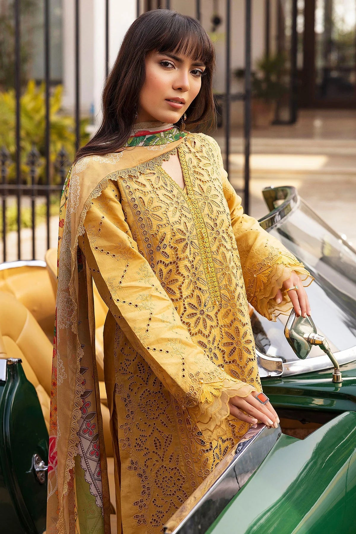 3PC-Embroidery Suit With Pashmina Shawl-AB-137